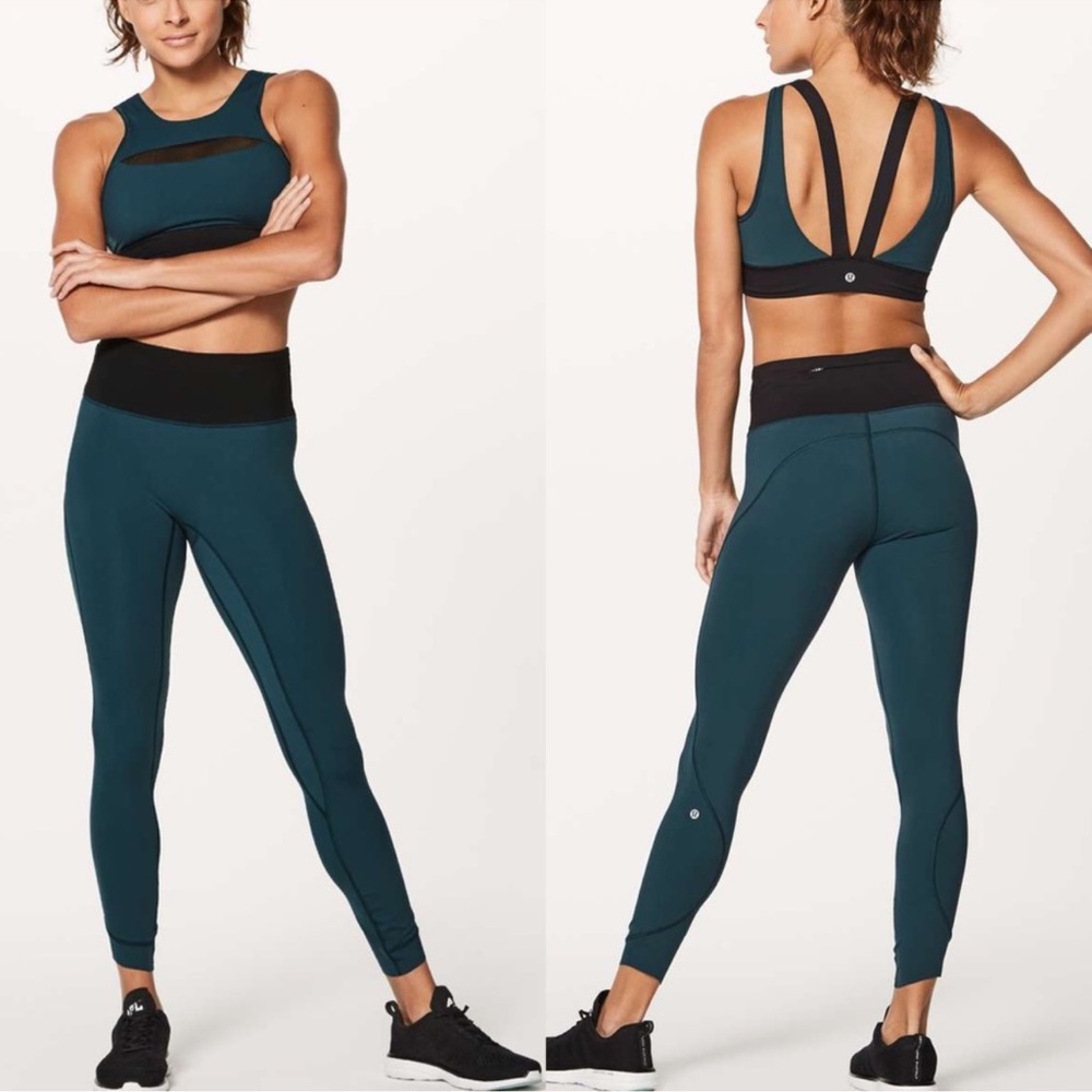 Set lululemon athletica Teal and Black leggings and sports bra